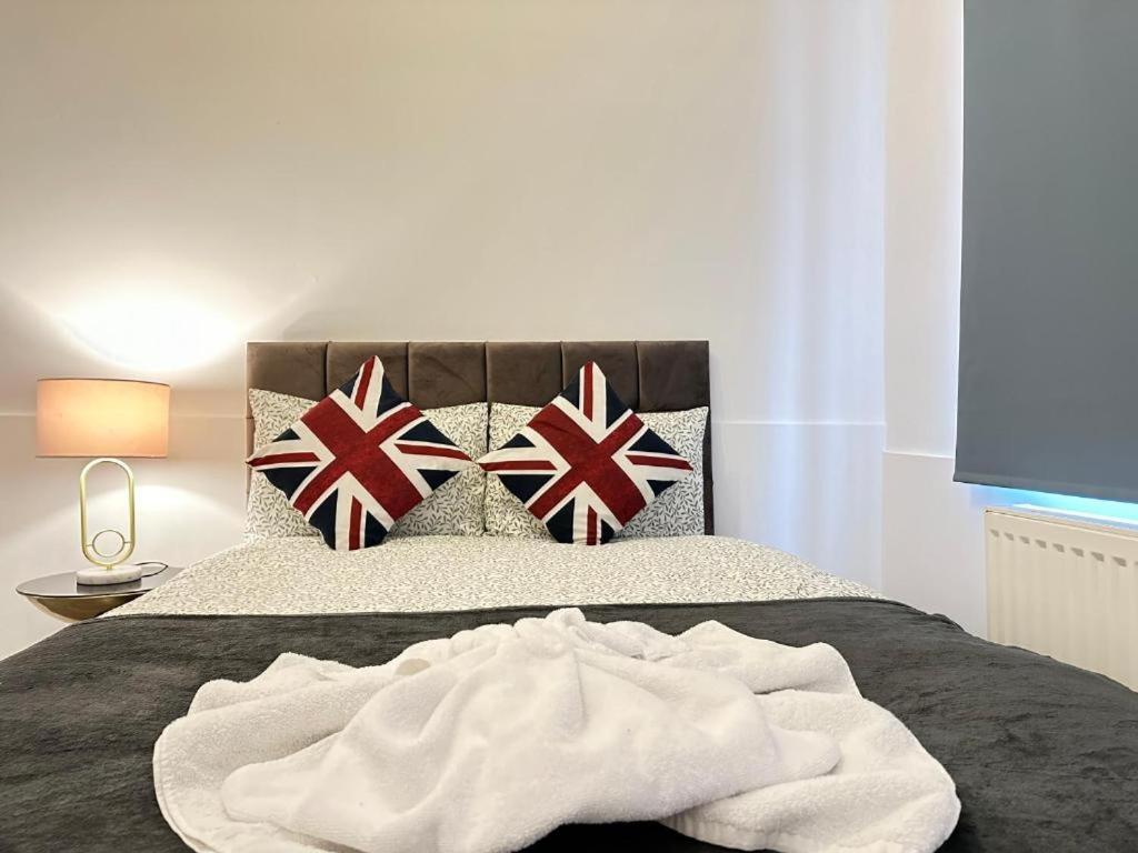 Apartamento Three Bedroom Beautiful Londres